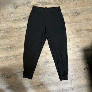 Athleta Brooklyn Jogger size 8 Black